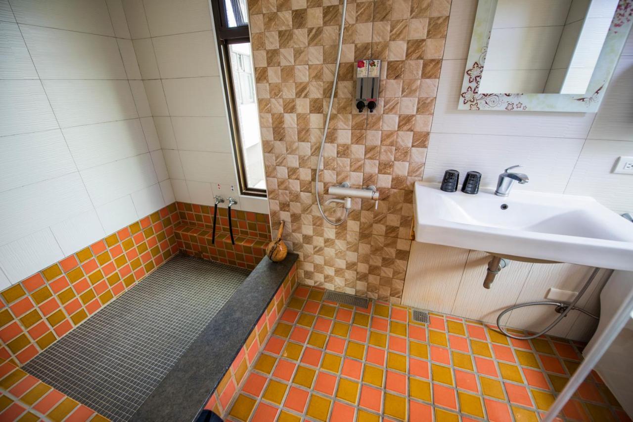 Ruo Shui Hotspring Hotel Jiaoxi Eksteriør billede